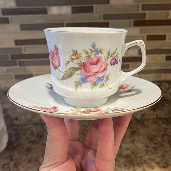 Vintage Bareuther Pink Rose and Floral Teacup and Saucer Made in Bavaria - Picture 4 of 13